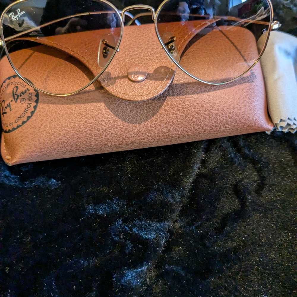 Ray-Ban Gold Women's Glasses